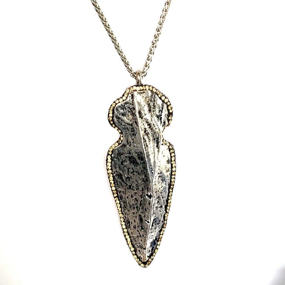 Arrowhead Silver Tone Pendant Necklace Surrounded by Rhinestones Signed 32"